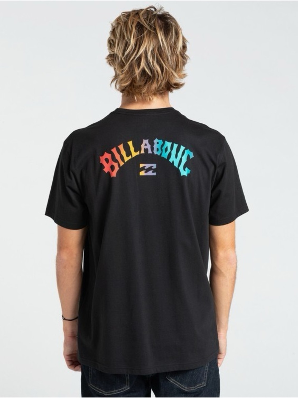 ⭐️Billabong Black Tee with Rainbow Arch Logo⭐️